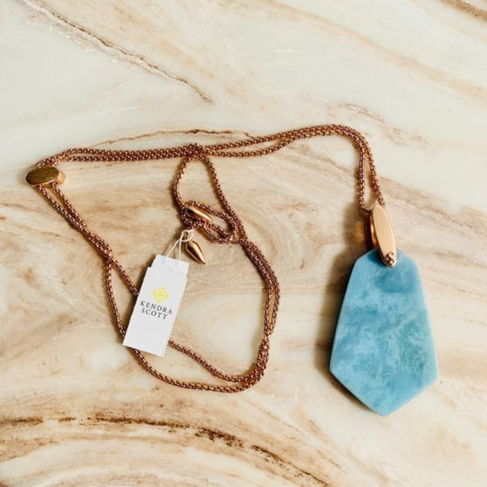Kendra Scott  Turquoise Pendant Necklace